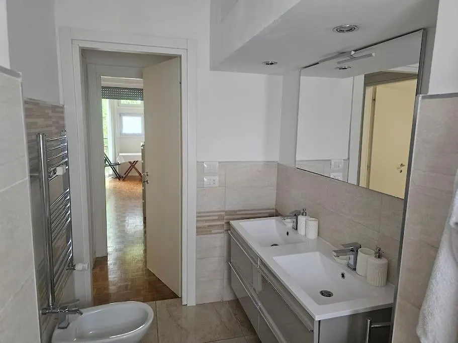 Alloggio Sarisa - Milano 아파트