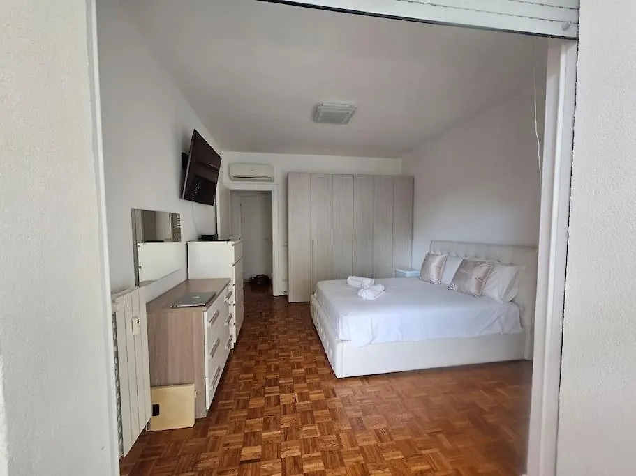Alloggio Sarisa - Milano Apartment 0*, Milan